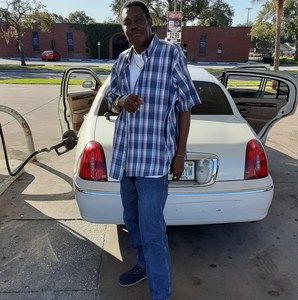 Meet your Posher, Leslie